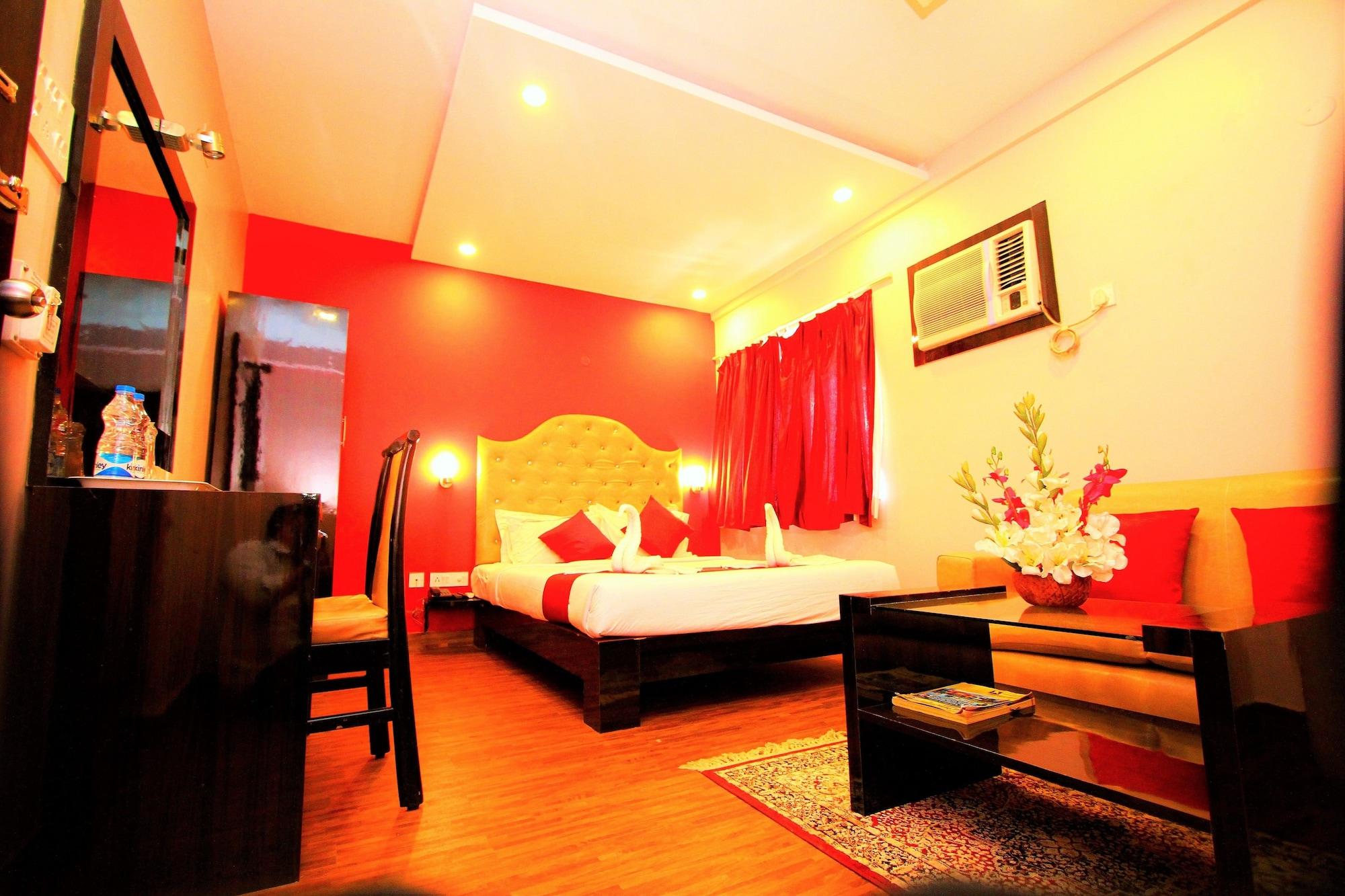 Hotel Crestwood Calcutta  Esterno foto