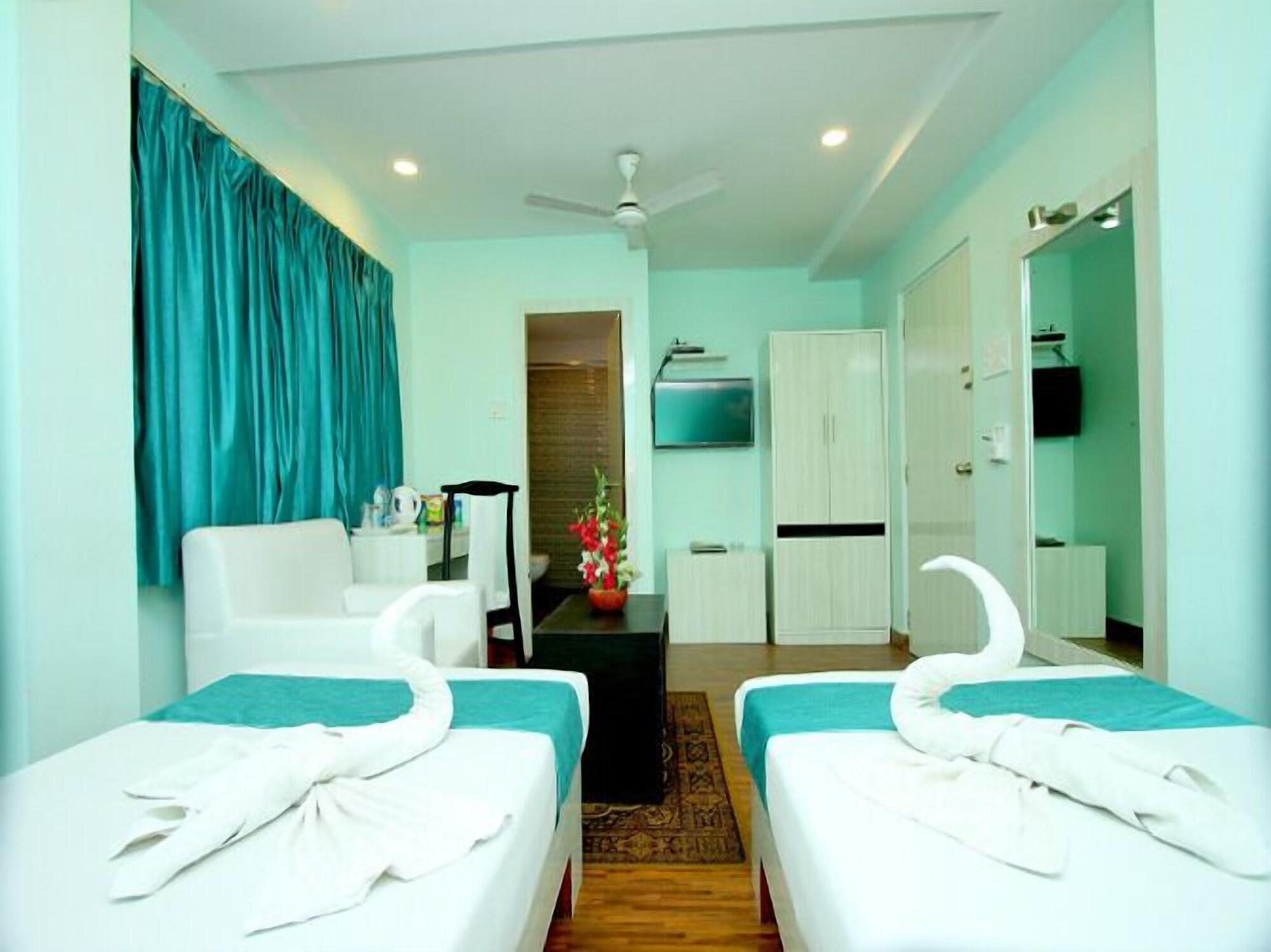 Hotel Crestwood Calcutta  Esterno foto