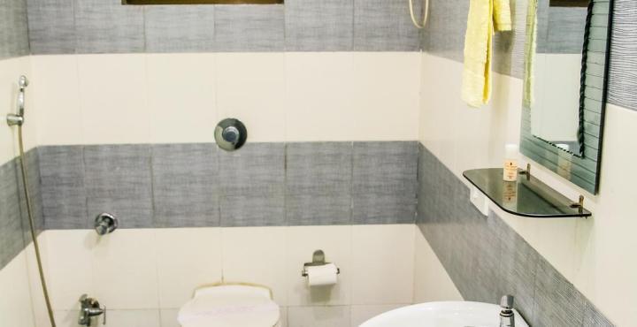 Hotel Crestwood Calcutta  Esterno foto