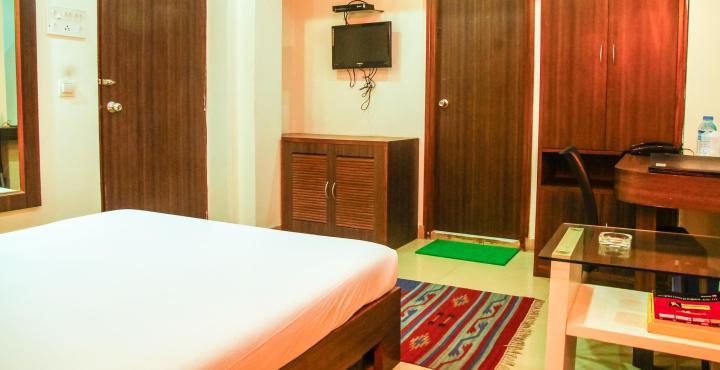 Hotel Crestwood Calcutta  Esterno foto