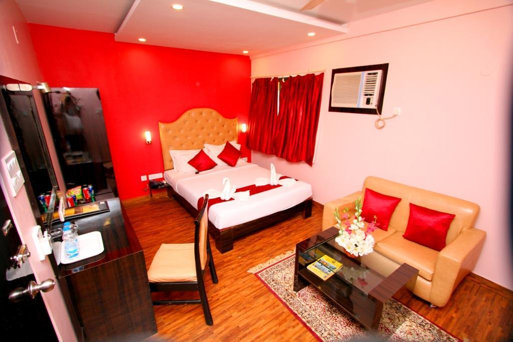 Hotel Crestwood Calcutta  Esterno foto