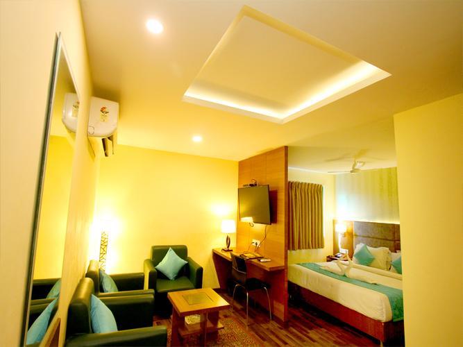 Hotel Crestwood Calcutta  Esterno foto