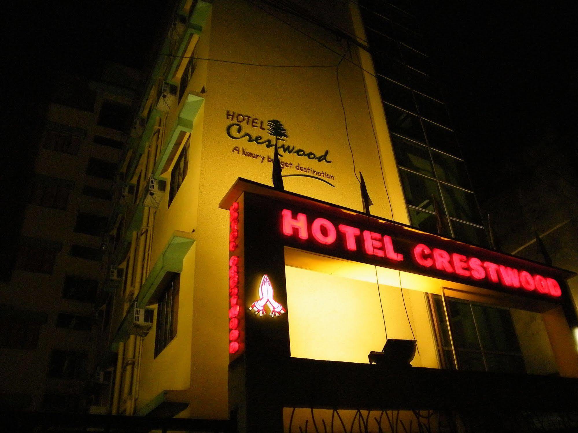 Hotel Crestwood Calcutta  Esterno foto